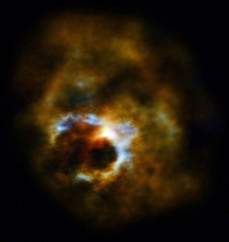 美しき惑星状星雲。その正体と太陽の死後はどうなるの？