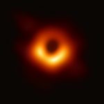 ブラックホール wikipedia