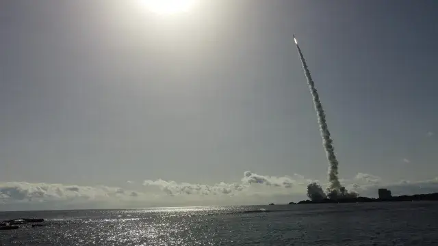 ロケットの打ち上げ JAXA 種子島 f (1)